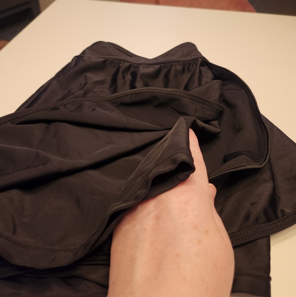 🌈Women’s Black Athletic Shorts - Lightweight Performance - Picture 7 of 9